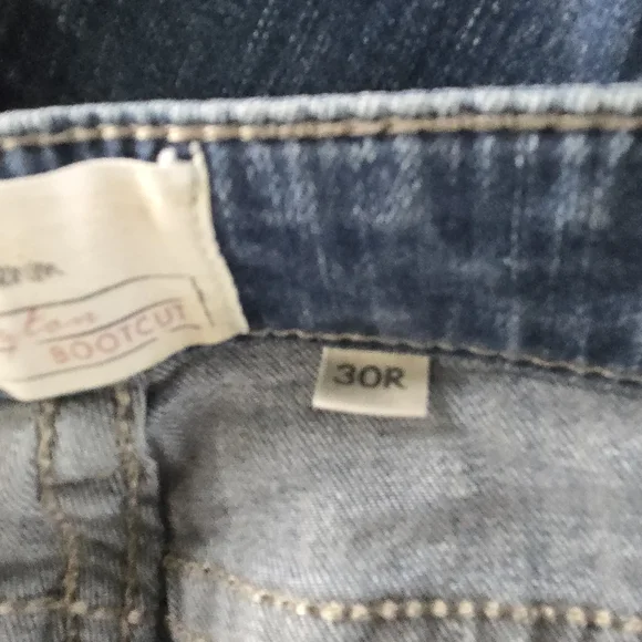 BKE Payton Bootcut Size 30R Medium Wash Distressed Low Rise Women’s Jeans - Picture 9 of 10